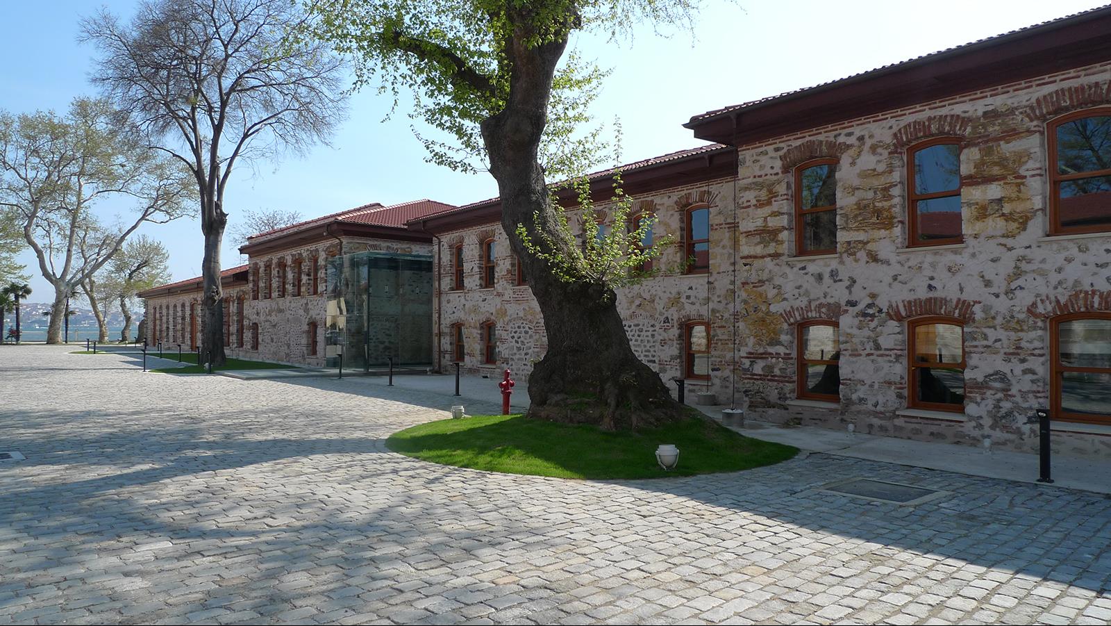 Dolmabahçe Başbakanlık Binası